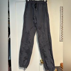 Lululemon dance pants, grey, size 4-6